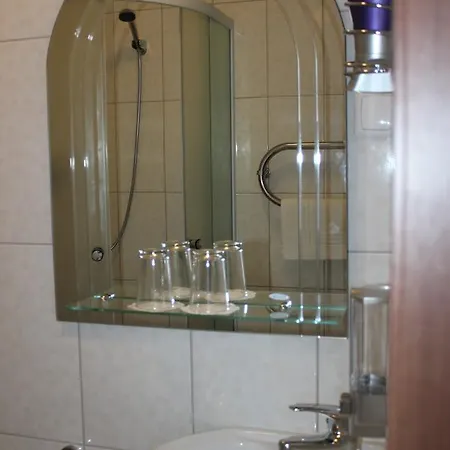 فندق Windrose